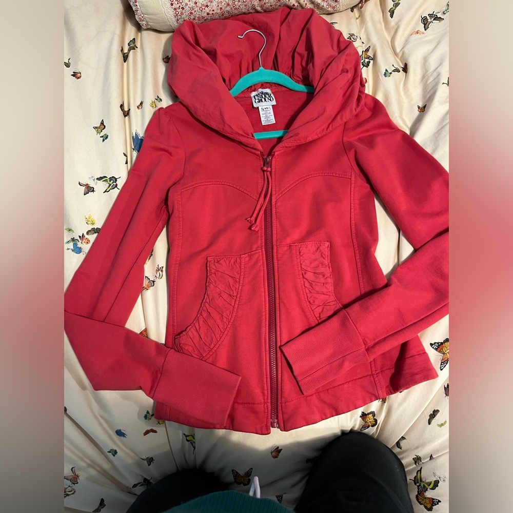 Short Cloak Hoodie Lipstick EUC XS - Picture 2 of 6